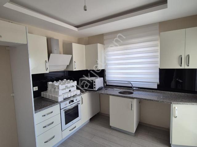 Yeşiltepe'de 2+1 Kapalı Mutfak Doğalgazlı Az Katlı Kiralık Daire