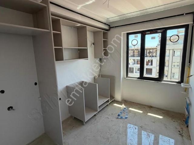 Yeşiltepede Bulvar Caddesine Yakın Satılık Kullanışlı 3+1 Daire