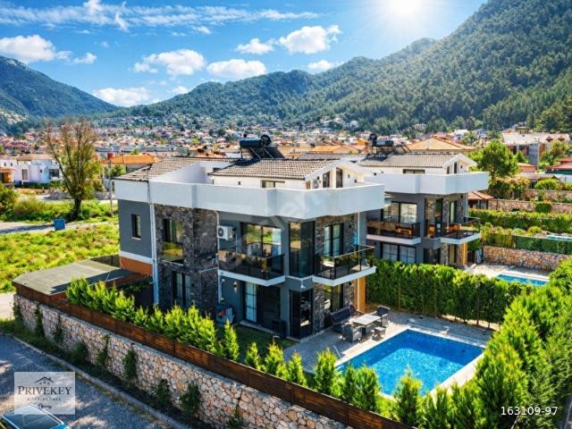 Yeşilüzümlü de Doğa Manzaralı Özel Tasarımlı Müstakil Villa