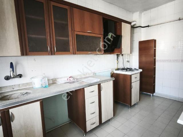 Yeşilyur Belediyesi Yanı Kiralık Daire