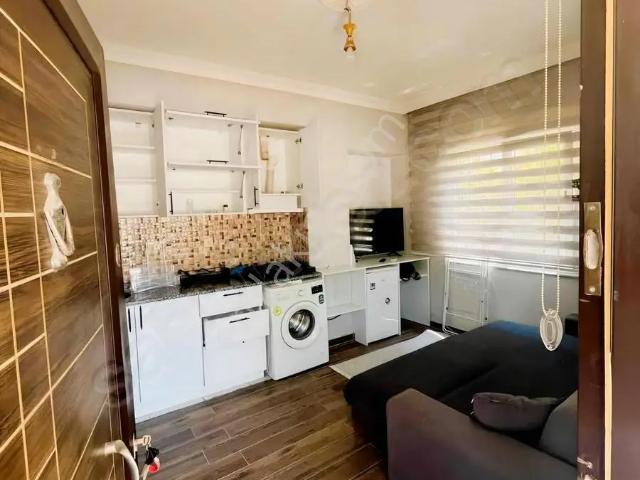Yeşilyurt'ta Eşyalı 1+1 Kiralık Daire