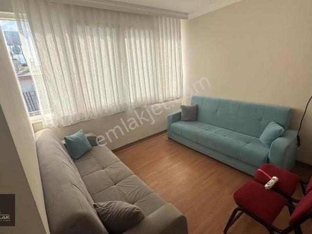 Yeşilyurtta Kısmi Eşyalı 1+1 Kiralık Daire
