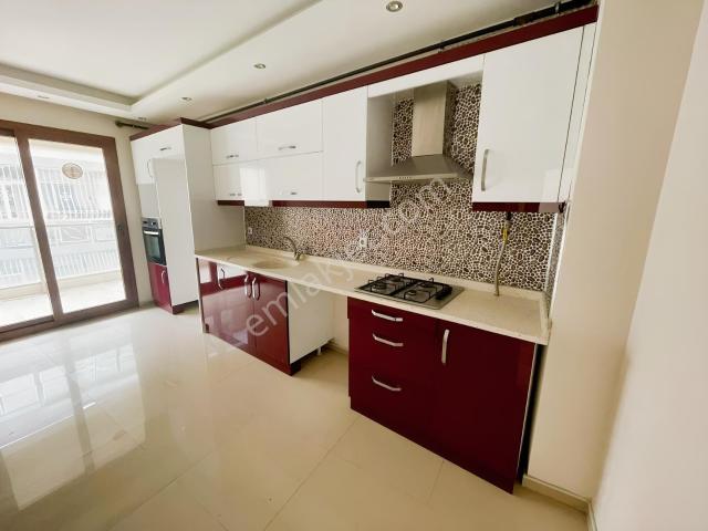 Yeşilyurt Dev.has Karşısı Asansör otoparklı 3+1 Daire