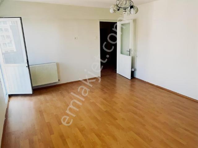 Yeşilyurt Devlet Hastahanesi Üst Sokağı Kiralık