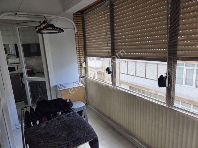 Yeşilyurt Esenlik Mahallesi Gökdere Cadde Üzeri Satılık Daire