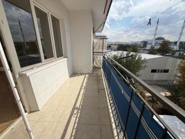 Yeşilyurt İnönü Mahallesi 3+1 Geniş Balkonlu Kiralık Daire