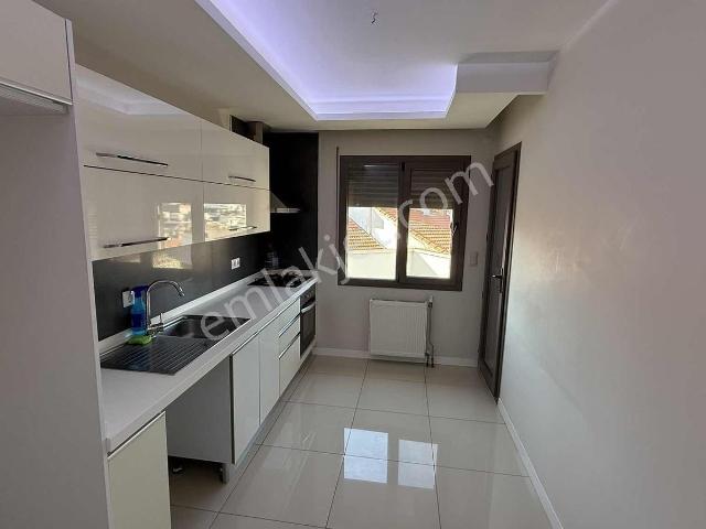 Yeşilyurt Mezarlığı Yakını Site İçinde Kiralık Daire