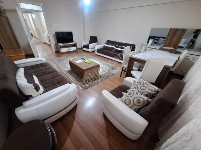 Yeşilyurt Yıldız Caddesinde 2+1 90m2 D.gazlı Arakat Full Eşyalı Daire