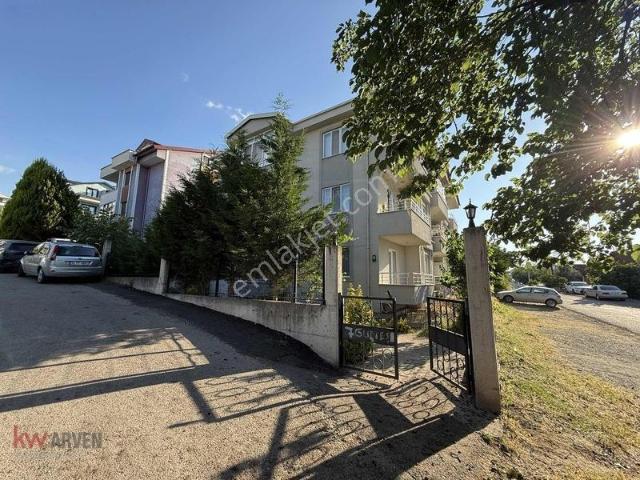 Yeşilyurt'da Deniz Manzaralı Bavulunu Al Gel 2+1 Ara Kat Kiralık