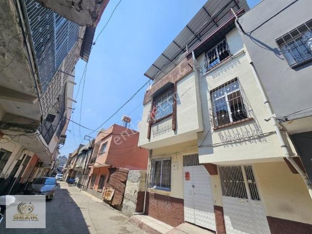 Yeşilyuva Mh 120 Mt 2 Katlı Müstakil Ev Çok Temiz Masrafsız Ev