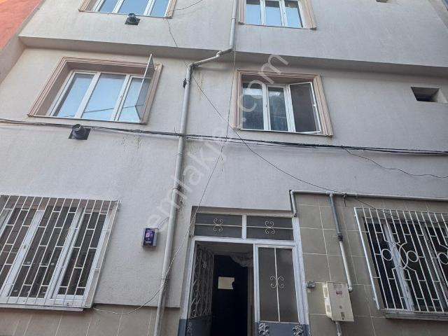 Yeşilyaylada 3 Katlı Müstakıl Ev