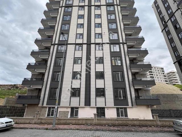 Yeşılloft'tan Satılık 2+1 Daire