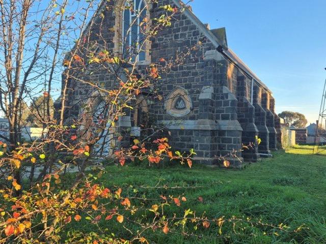 YE OLDE BLUESTONE BEAUTY Circa 1860's