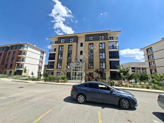 Yemişlik 10.etapta 3+1 Çift Balkon Çift Daire Üzeri Süper Daire