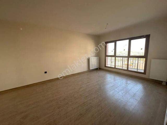 Yemişlik De 3+1 Kiralık Daire