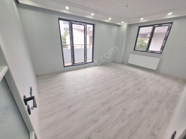 Yeni Mah. 24 Kasım Okul Yanı 2+1 Daire Sıfır Kiralık