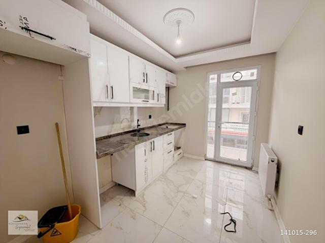 YENİ MAH. ÜNİVERSİTEYE YAKIN KONUMDA 2+1 SIFIR GENİŞ DAİRE