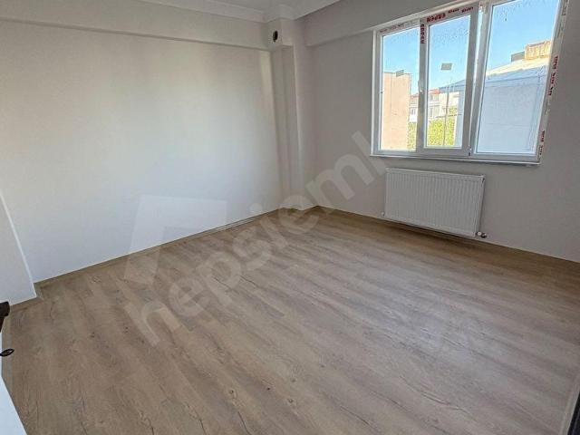 YENİ MAH DE 95 M2 BALKONLU MANZARALI MUHTEŞEM 2+1 DAİRE