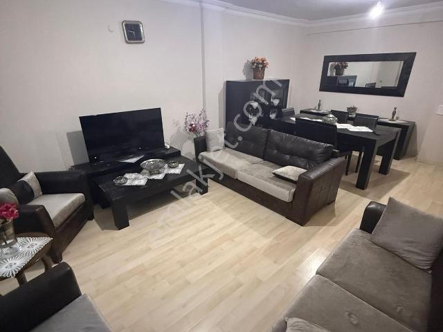 Yeni Mah. Merkezde Pazar Yerinde Eşyalı Kiralık 2+1 Daire