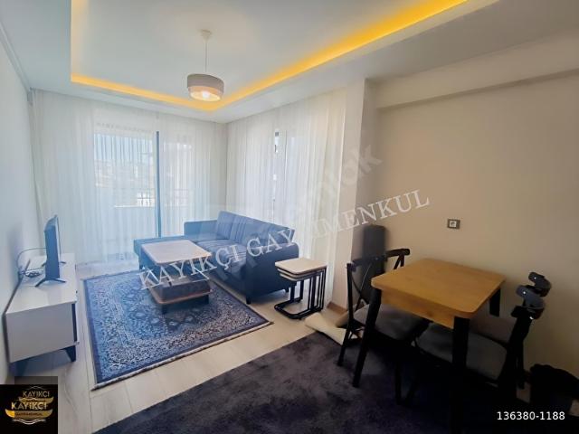 YENİ MAH. SIFIR GENİŞ 1+1 ARAKAT FULL EŞYALI KÖŞE DAİRE BALKONLU