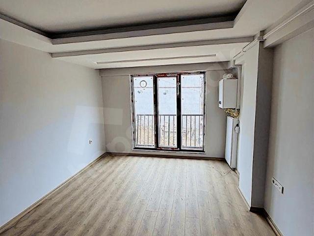 YENİ MAHALLE 1+1 ARA KAT KAPALI OTOPARKLI ÇİFT CEPHE DAİRE