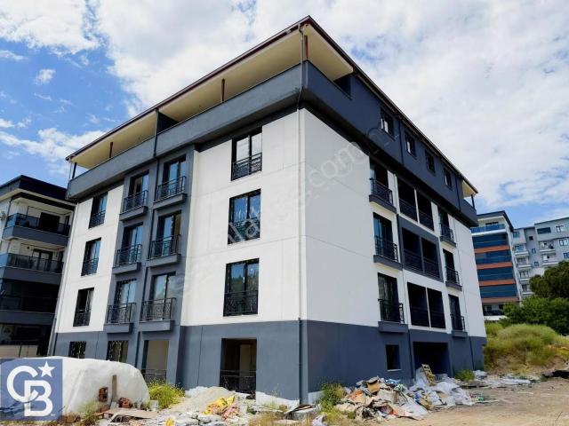 Yeni Mahalle 2+1 Kapalı Mutfak Ara Kat Geniş Satılık Daire