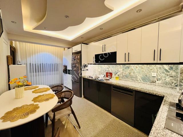 yeni Mahalle Mahallesi  ✅4+2 250m2 4 Katlının Çatı Dubleksi Çift Girişli Asansörlü