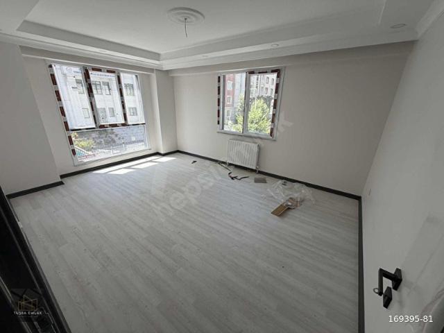 YENİ MAHALLE METRONUN DİBİNDE SİTEDE KULLANIŞLI 2+1 VE 3+1 DAİRE