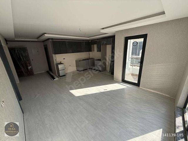 YENİMAHALLE MERKEZ METRO YAKINI KATTA GÜNEY CEPHE