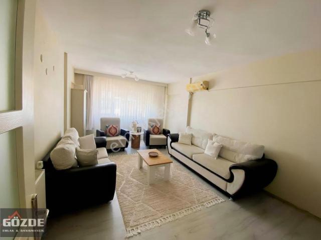 Yeni Mahalle Site İçinde 4. Kat Asansörlü Doğalgazlı 2+1 Daire