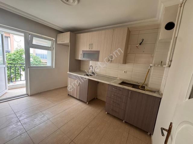 yeni Mahalledaire ✅2+1 90m2 3 Katınının 3 Katı ❇️kapalı Mutfak Özelikli