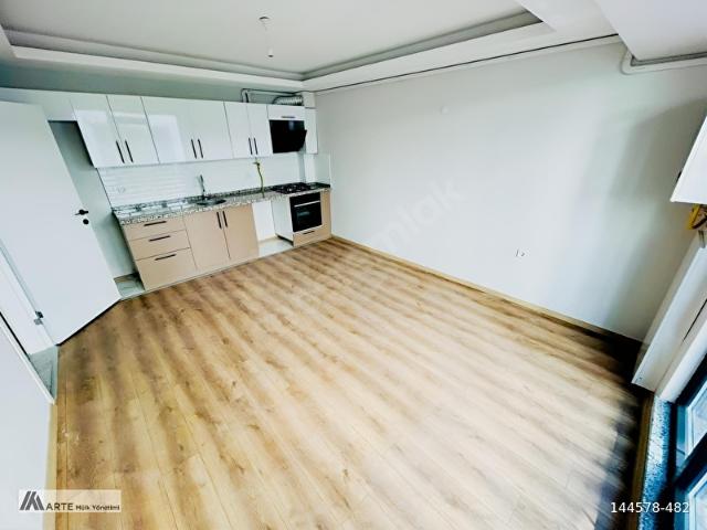 YENİ MAHALLEDE 45 M2 VE OTOPARKLI SIFIR 1+1 DAİRE