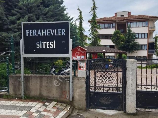 Yeni Mahallede 1.kat Site İçinde 145 M2 Asansörlü Kiralık Daire