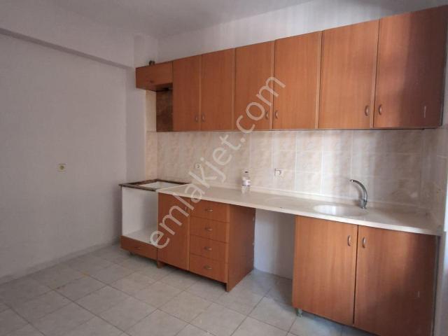 Yeni Mahalle'de 2+1 Kiralık Daire