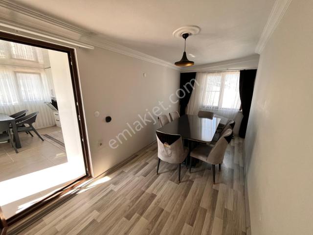 Yeni Mahalle'de Asansörlü Eşyalı 3+1 A.mutfka Dubleks Daire