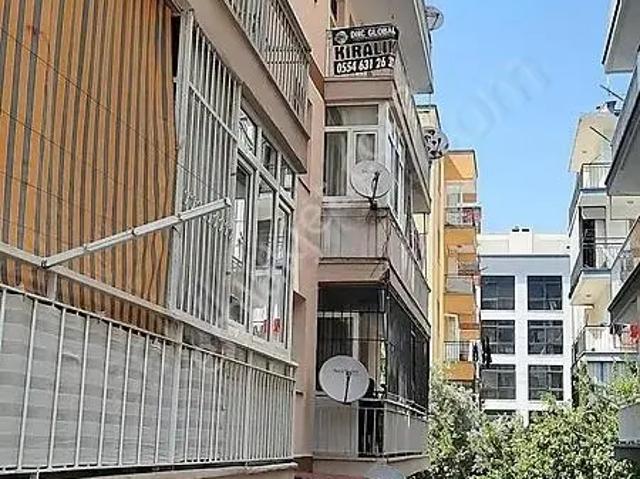 Yeni Mahallede İtfaiye Karşısı Eşyalı Kiralık Ara Kat 2+1 Daire