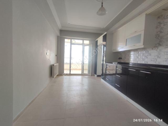 Yeni Mahallede Kiralık Ara Kat 3+1 Daire