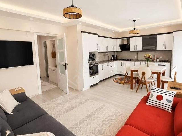 Yeni Mahallede Merkezi Konumda Satılık Geniş 3+1 Dubleks Daire