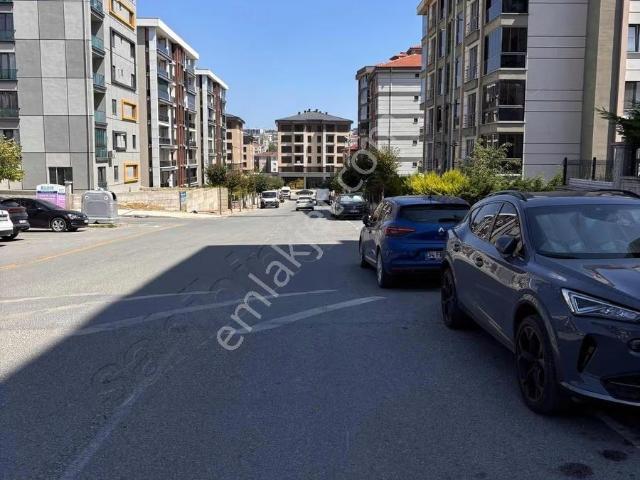 Yeni Mh Naim Süleyman Yüzme Havuzun Karşında Satılık 2+1 Daıre