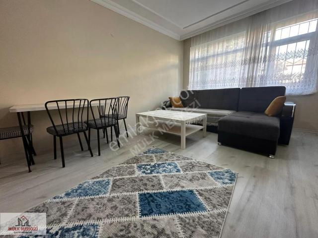 Yeni Mobilyalı Metro Yakını Kiralık Tertemiz 2+1 Konut