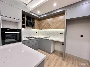 YENİ NESİL YAŞAM SUNAN SİTEDE 1+1 DAİRE