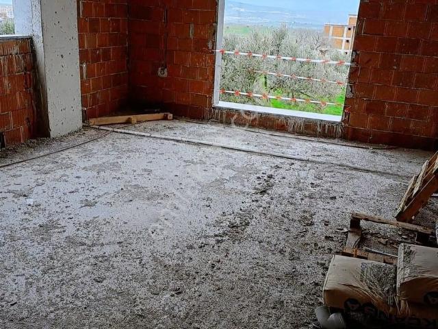 Yeni Adliye Yakını Kabası Bitmiş 1+1 Satılık Ara Kat Daire