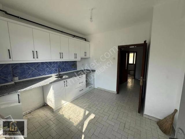 Yeni Adliye Binası Yanında 2+1 Eşyasız Ara Kat Kiralık Daire