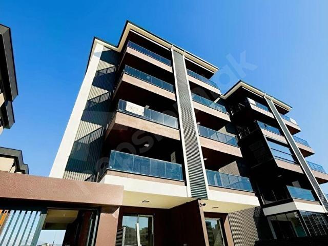 Yenişafakta önü açık arakat kiralık daire