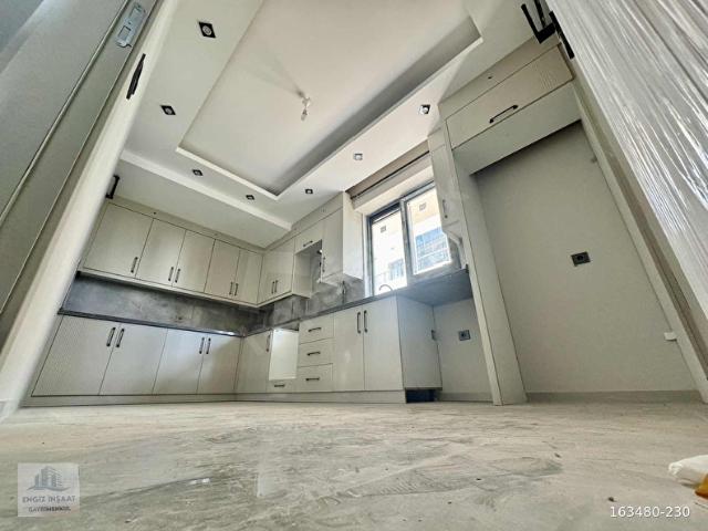 YENİŞAFAK MAH. CADDE ÜZERİ ÖN CEPHELİ 110m2 2+1 FIRSAT DAİREE