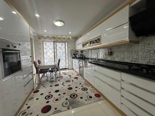 Yenişafak Mahallesi 3+1 Geniş 175 M2 Satılık Daire