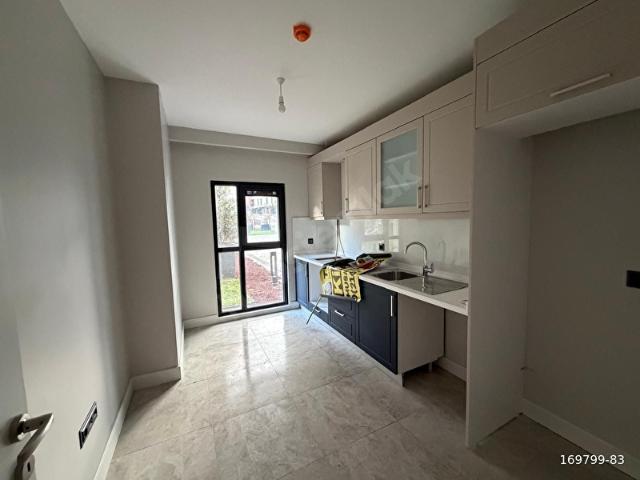 Yeni Çamlıca Konutları'nda Kiralık 3+1 Bahçe Katı