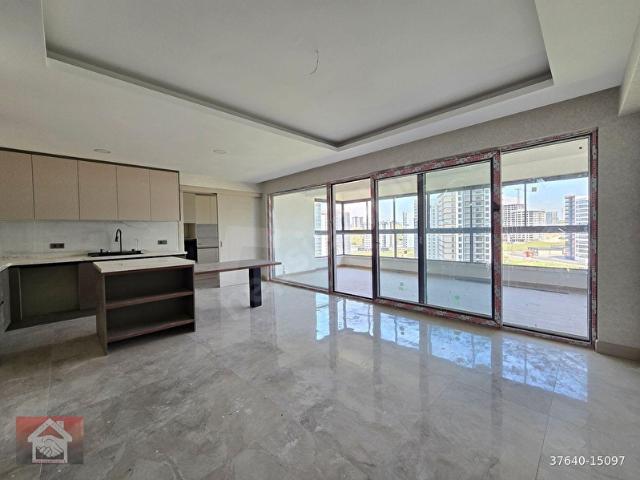 YENİ BATI MAH MAKSAR GÖKSU SİTESİNDE KİRALIK 4+1 FULL YAPILI 4 BANYOLU DAİRE