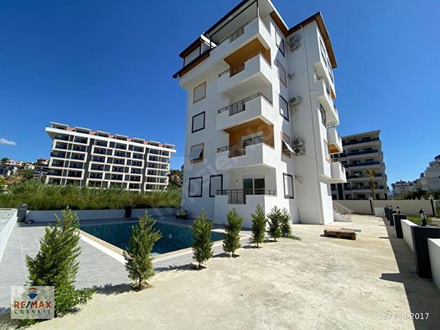 YENİ BİNA HAVUZLU SİTE GÜNEY BATI CEPHE 1+1 KİRALIK