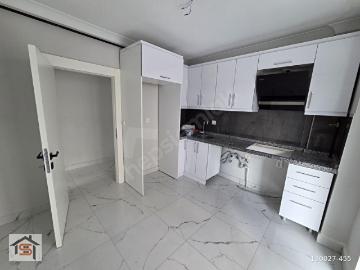 YENİ BİNA'DA GÜNEY ÖN CEPHELİ KİRALIK DAİRE